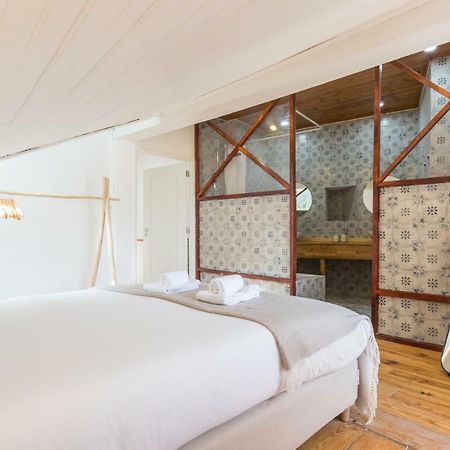Alfama Tale Four-Bedroom Apartment W/ River View - By Lu Holidays Лиссабон Экстерьер фото